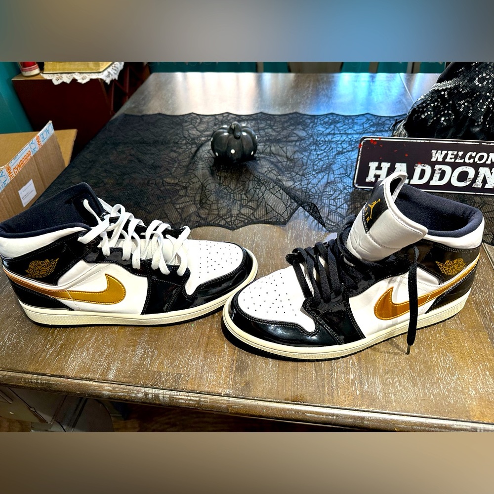 Air Jordan 1 high tops